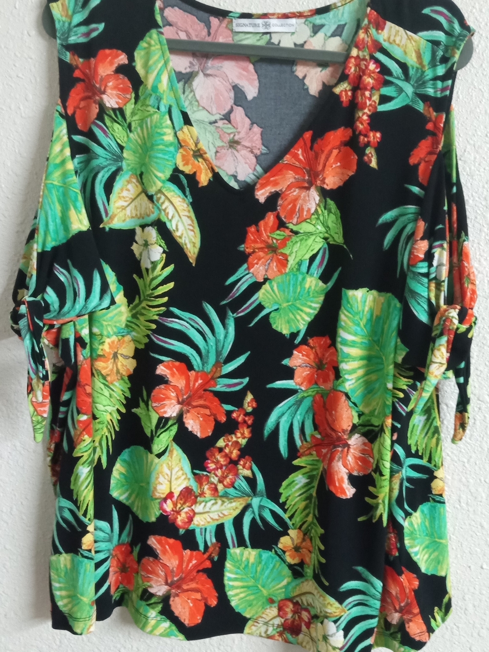 Plus Size Women's Black Green & Orange Black Top With Open Sleeves That Tie.